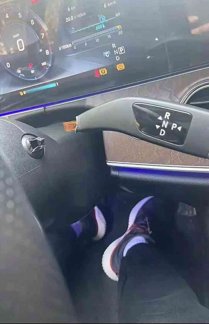 神回复:为什么天天酷跑还在,天天飞车没有了?