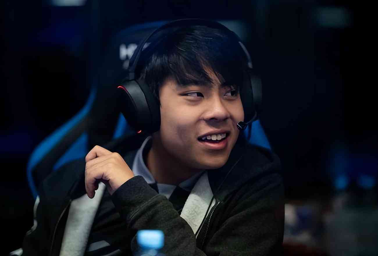 Dota2-前脚还在看儿童节目,后脚就拿TI冠军了?Ceb聊上帝ana