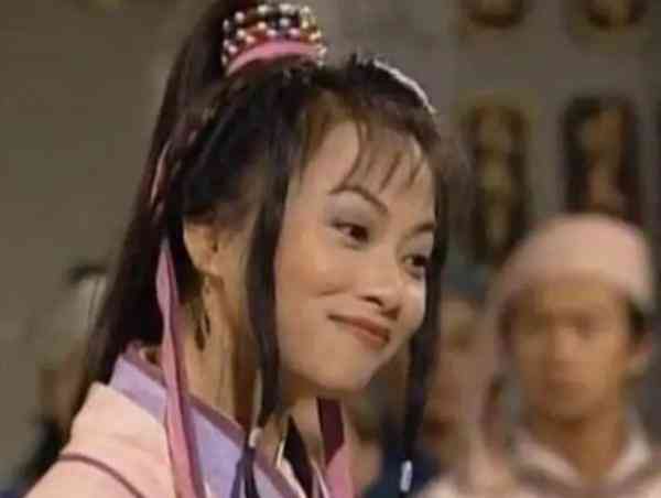 天龙八部:萧峰一生的苦痛和悲惨结局,全是拜三个爱他的女人所赐